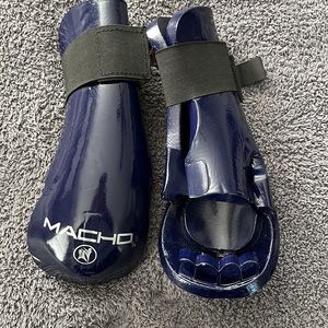 Macho Dyna Punch Child Large/Adult Small